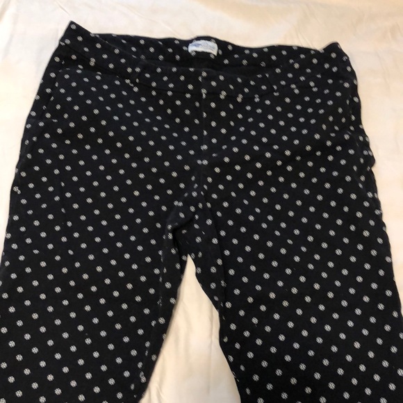 Old Navy pixie pants. Size 18. Black with white. - Picture 1 of 6